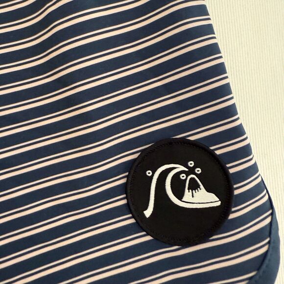 Quicksilver Men HighLine Surfsilk AirBrush 19" 4 Way Stretch Board Short Blue 40 - Picture 12 of 16